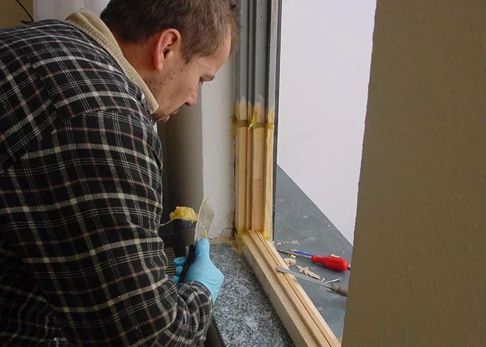 Holzfenster reparieren mit RENOFLEX